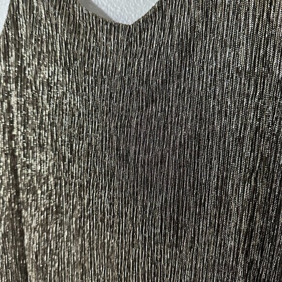 EXPRESS Black Gold Metallic Shimmer Crop Cross Back Strappy Tank Top Size XS - Picture 3 of 7